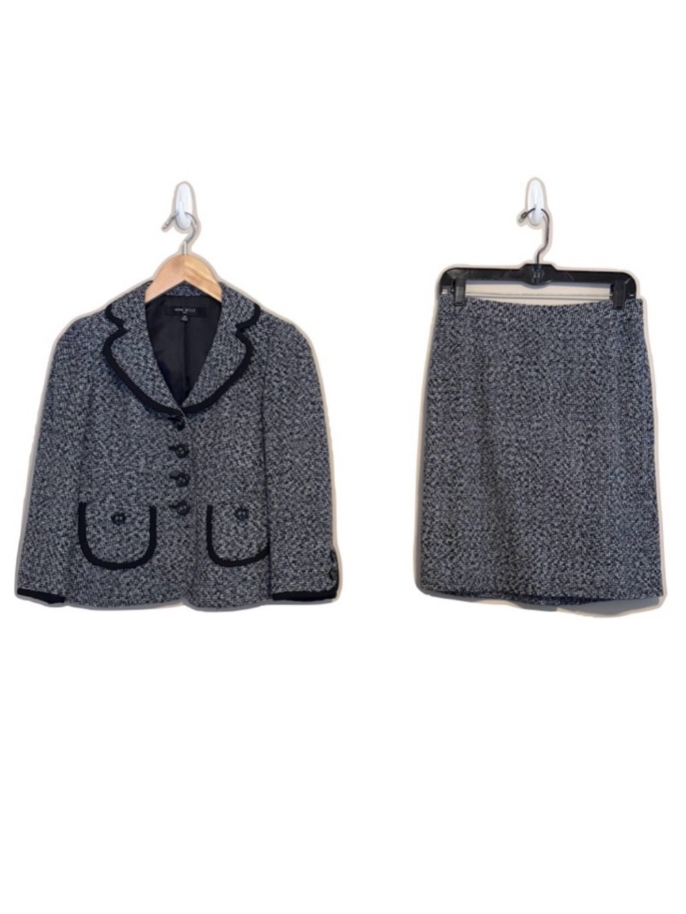 Nine West Tweed Black and White Skirt Suit 4P 4 Petite